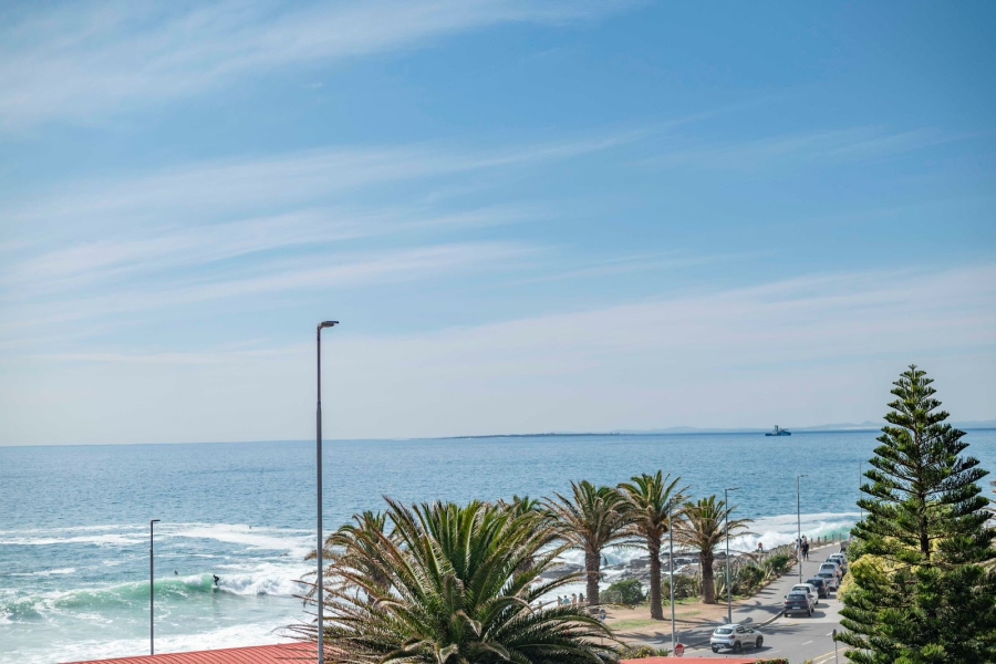 3 Bedroom Property for Sale in Sea Point Western Cape